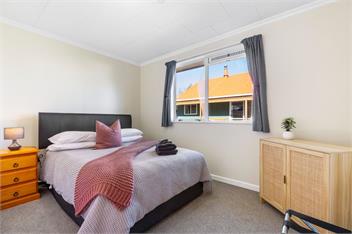 All Year Round Adventure Base (Bachcare) - National Park
