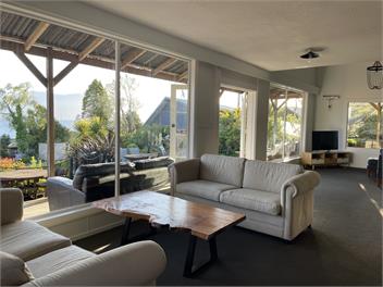 Stationhouse Lodge - Moana