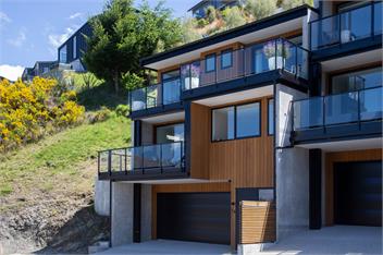 Fantastic 4 BDR Home | AC | WI-FI | Coffee Machine - Queenstown