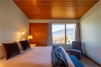 Queenstown Lakeside Gem: 3 BDR, Wi-Fi & Parking - Queenstown