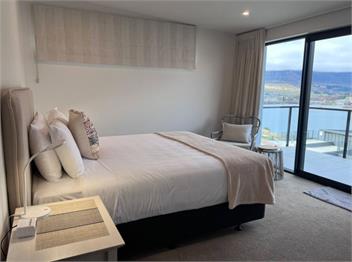 Vues on Angelo | 3BR Home, Lake & Remarkables View - Queenstown