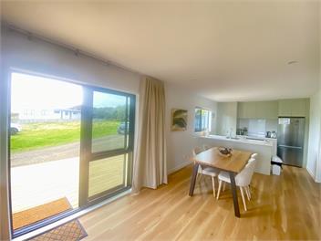 Ocean Sounds - Ahipara Coastal Retreat -