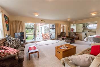 Very Spacious Holiday Home in Whangamata, Coromandel - 