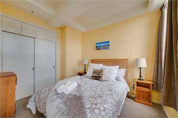 Awesome 2 Bed Wakefield Apartment - Wellington