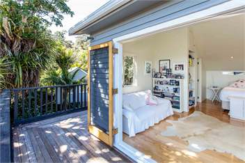 ONETANGI VISTA : Coast and Country - Waiheke Island