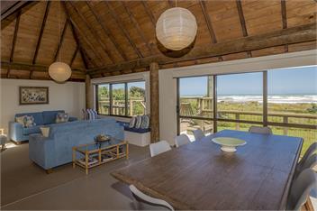 Beachfront Te Horo: The Beach Retreat - Kapiti Coast