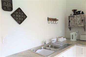 Kaka Lodge (4 bedroom) at Kotare House - Auckland