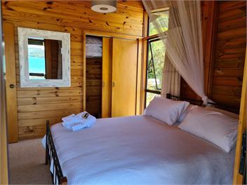 Beach Front House in Ohawini Bay, Northland / Oakura Bay - Northland
