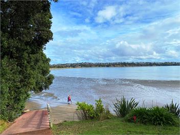 Tindalls Hideaway - 200 steps to beach - Whangaparaoa