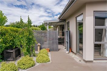 Urban Oasis (Bachcare) - Wanaka