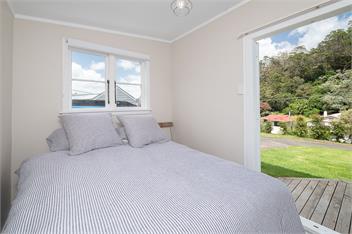 Quintessential Russell Cottage Right In The Heart Of The Village - Russell