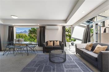 Lakefront Gem | Absolute Waterfront - Queenstown