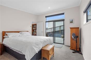 Relax on Dillon (Bachcare) - Waihi Beach