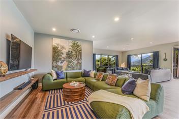 Tepuia Daze (Bachcare) - Picton