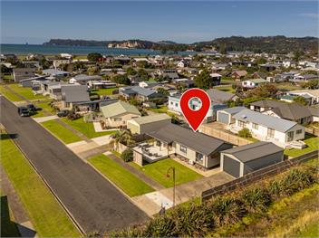 Seabreeze Surf House (Bachcare) - Whitianga