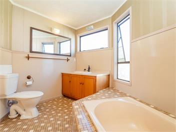 Beachfront Landing (Bachcare) - Pauanui