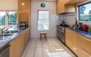 Private, close to waters edge and Station Park - Wanaka