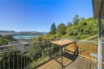 Harbour Crest Retreat (Bachcare) - Lyttelton