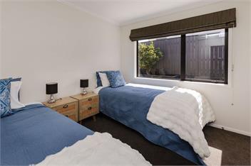 Strandon Coastal Townhouse (Bachcare) - New Plymouth