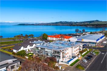 Roberts Street Retreat - Taupo CBD - Taupo