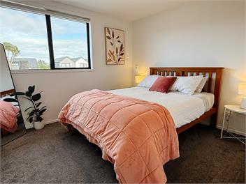 Freyberg - Hagley Park doorstep - Bookahome - Christchurch