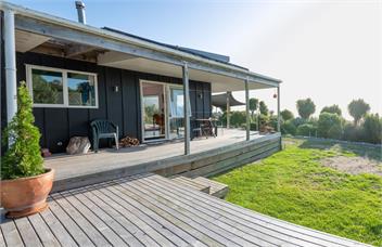Nikau Beach holiday house - 