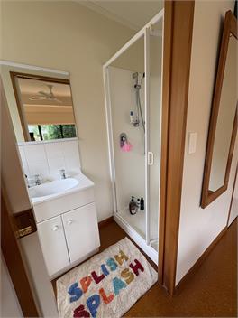 Your Relaxed Beach Base in Matarangi -