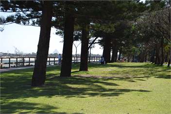Caloundra Beach Townhouse - 400m to the Beach - Caloundra