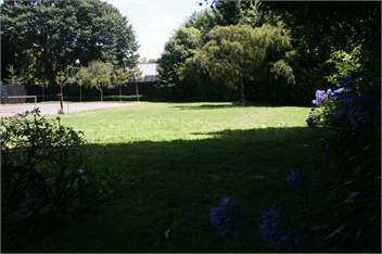 Walnut Grove Lodge sleeps 26 - Christchurch