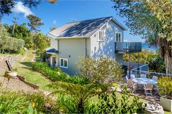 ONETANGI VISTA : Coast and Country - Waiheke Island