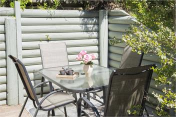 Hilltop Getaway - Views and Spa Pool - Nelson