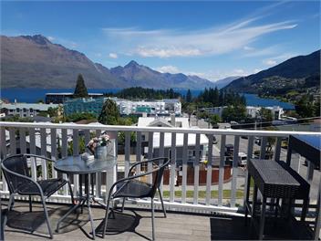 Central Lakeview Apartment - Queenstown