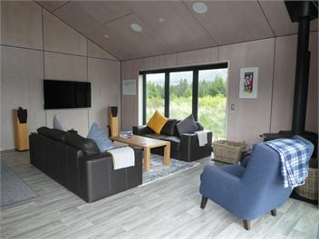 Contemporary Ohau Home - Ohau village