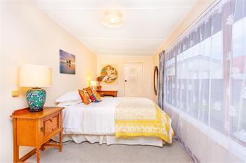 Raglan Holiday Home -
