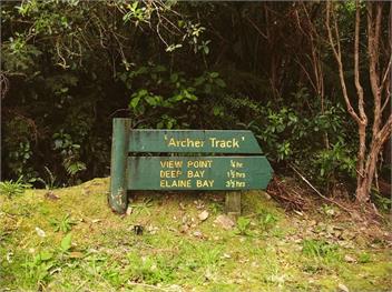 Lanza Retreat (Bachcare) - Tennyson Inlet