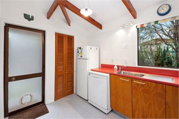 Parehopu Lake House (Bachcare) - Kuratau