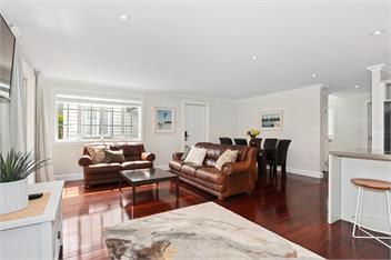 Sandy Jandal - Russell Cottages - Bay of Islands