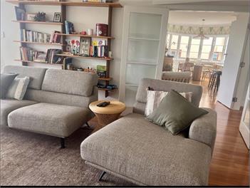Blue Beachfront Retreat - Paraparaumu