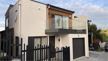 Natural Elegance - Auckland