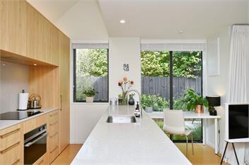 Urban Escape – Addington Townhouse- Walk to Stadium & Cafes to Stadium and Cafes - Christchurch