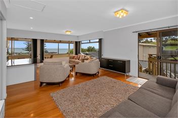 Seaside on Stratford (Bachcare) - Cable Bay