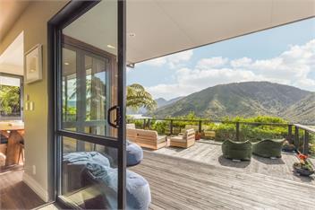 Tepuia Daze (Bachcare) - Picton