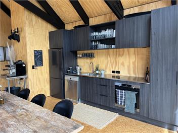Fergs Chalet - Castle Hill Village