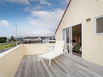 Sans Souchi (Bachcare) - Whangamata