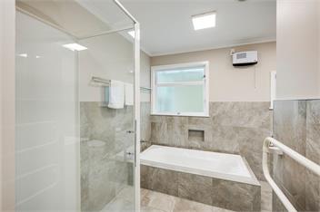 Mid Century Oasis (Bachcare) - Hastings