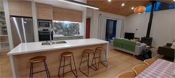 Jo's Whare - Castle Hill 