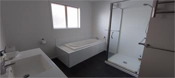 A BEAUTY ON BARBARA - 120 BARBARA AVENUE, WHANGAMATA - Whangamata