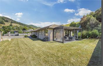 Chelsea Retreat - 