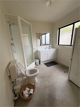 Your Relaxed Beach Base in Matarangi -
