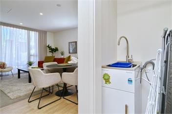 Christchurch CBD · Balcony · Walk Everywhere - 180 on Hereford - 
